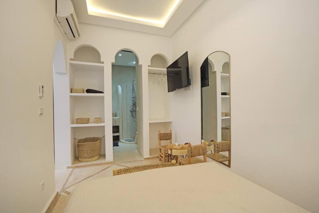 Riad El Khir En Centre Ville Rooftop Et Bassin Marrákes Kültér fotó