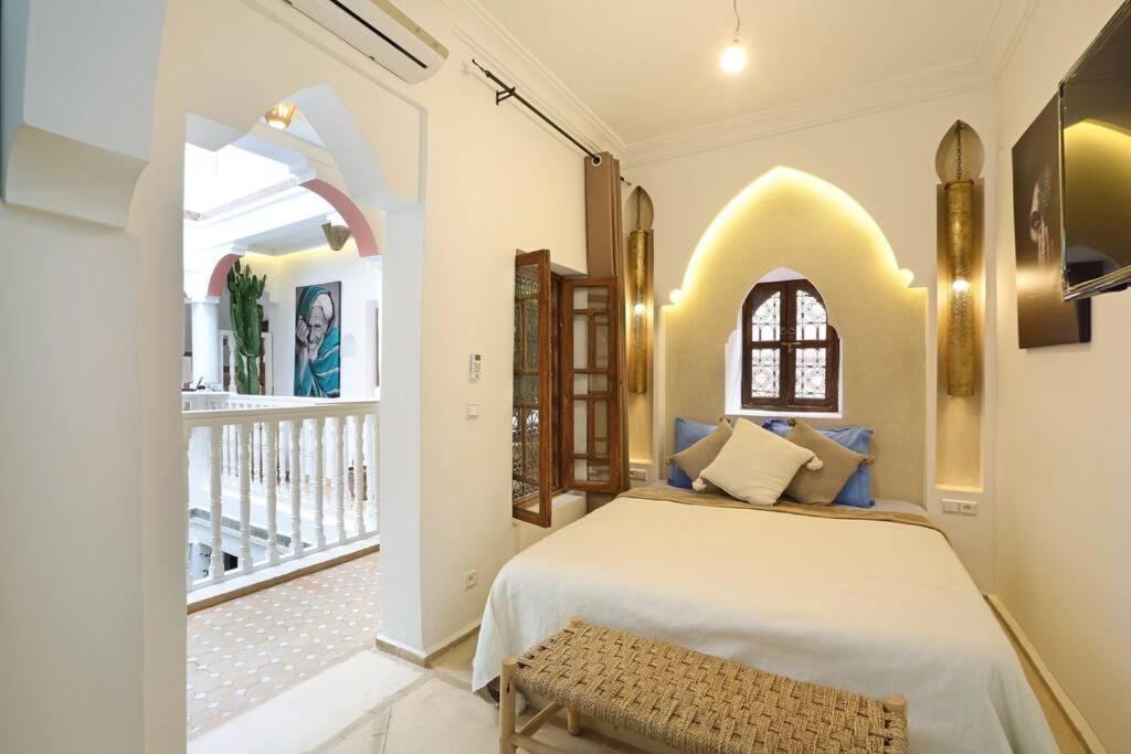 Riad El Khir En Centre Ville Rooftop Et Bassin Marrákes Kültér fotó