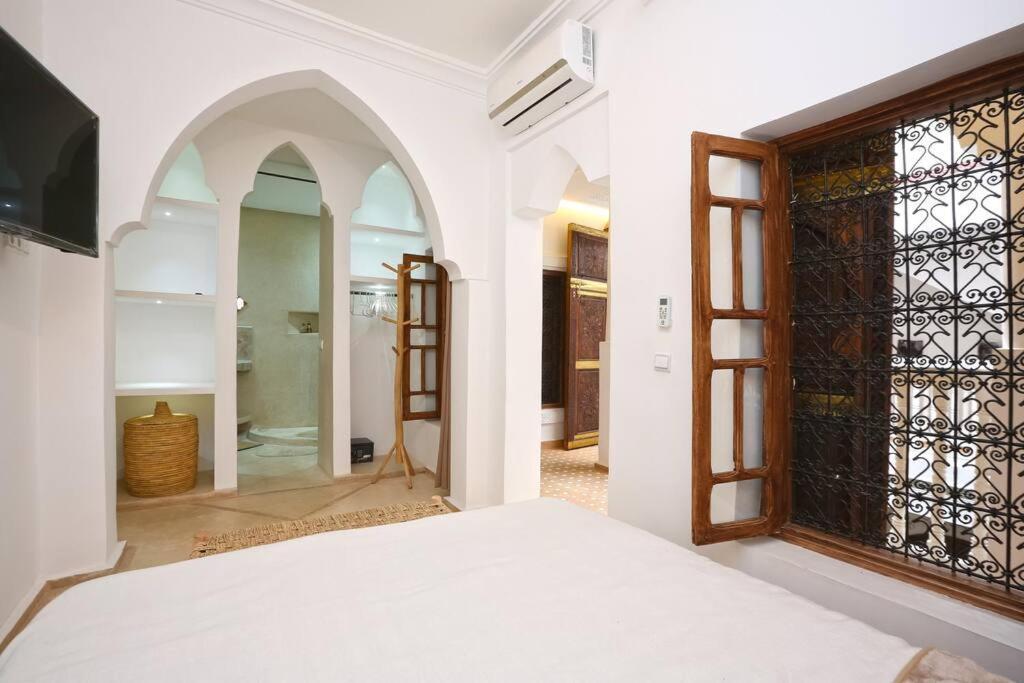 Riad El Khir En Centre Ville Rooftop Et Bassin Marrákes Kültér fotó