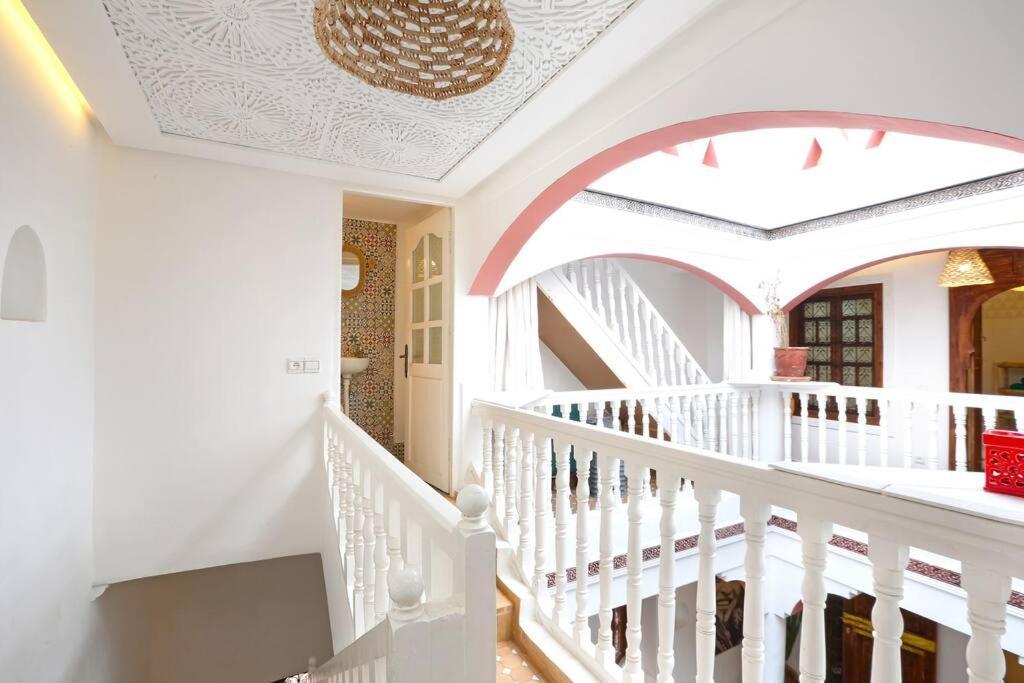 Riad El Khir En Centre Ville Rooftop Et Bassin Marrákes Kültér fotó