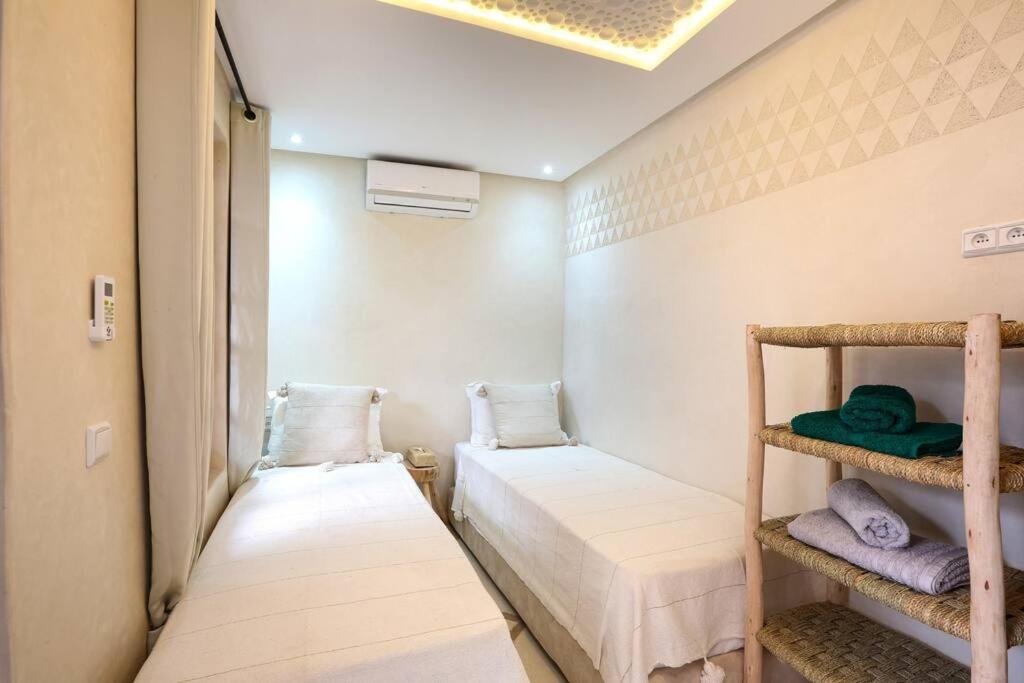 Riad El Khir En Centre Ville Rooftop Et Bassin Marrákes Kültér fotó